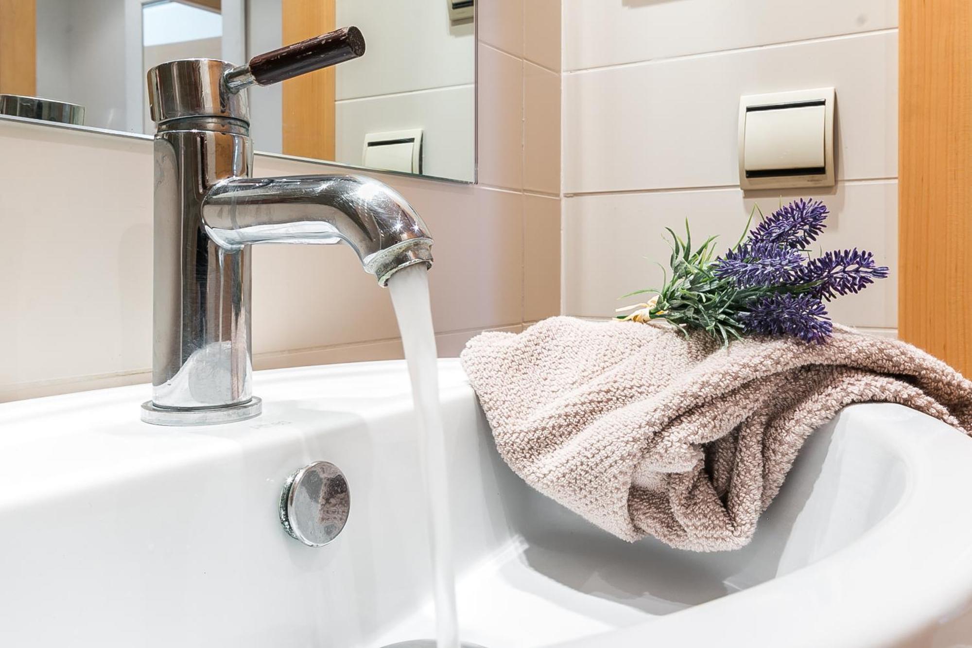 Top Family Apartment By Lofties Terrassa Bagian luar foto